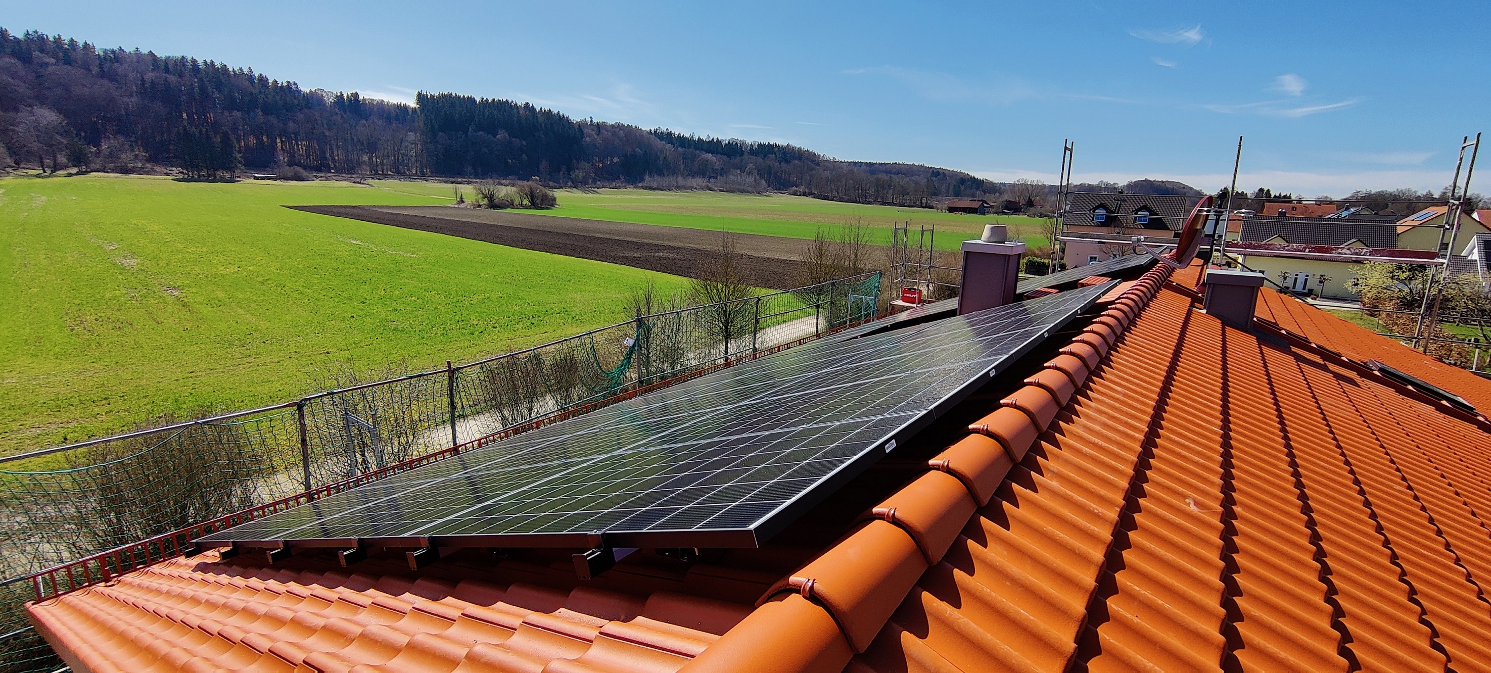 Photovoltaikanlage Satteldach Einfamilienhaus